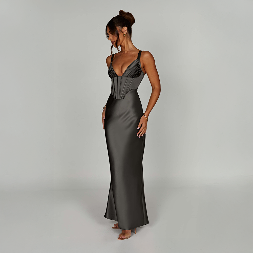 Solandra | Satin Silhouette
