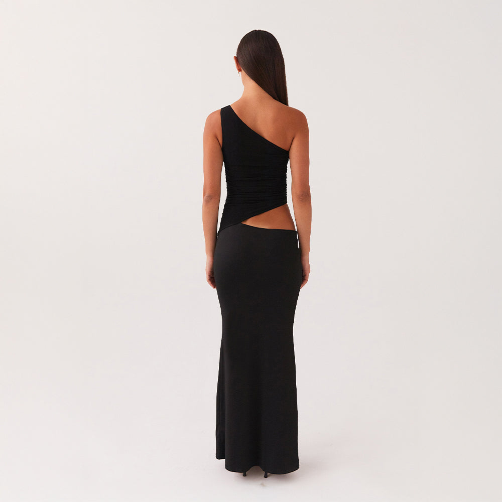 Naiara | Asymmetrical Allure