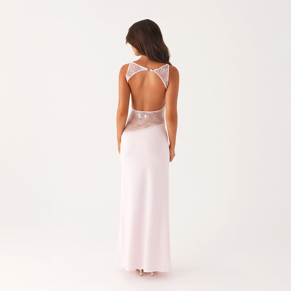 Selena | Sculptural Elegance