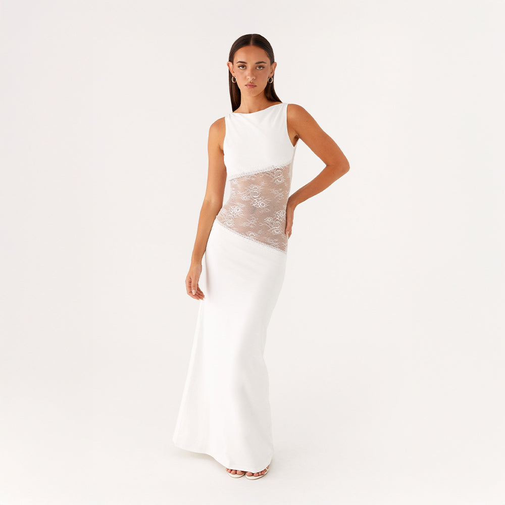 Selena | Sculptural Elegance