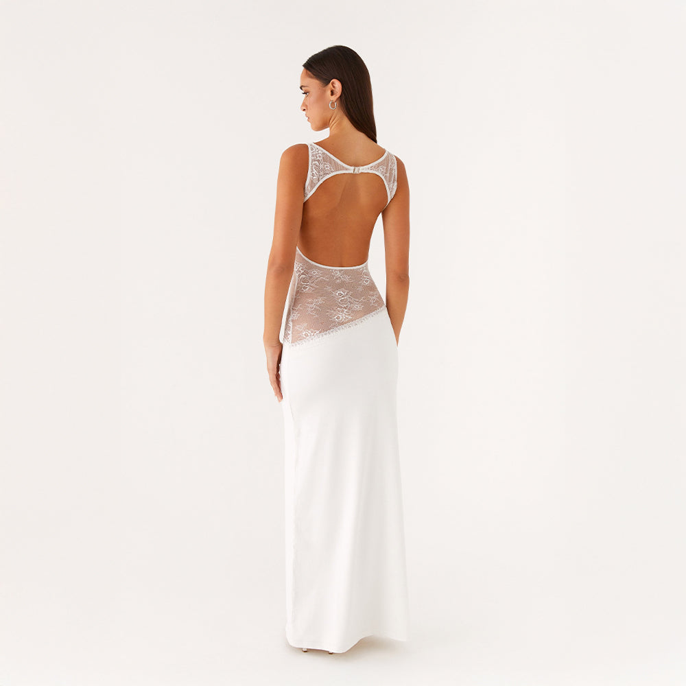Selena | Sculptural Elegance